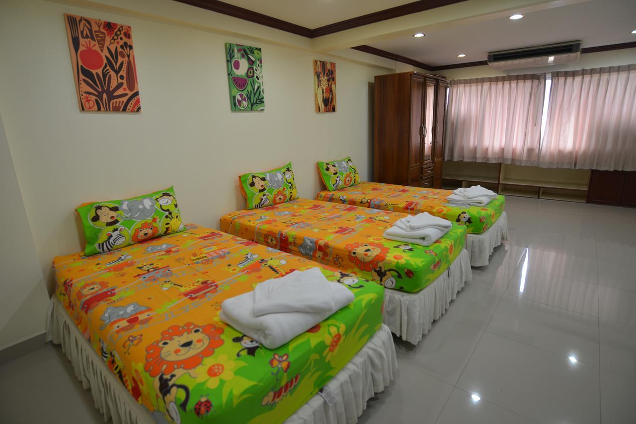 Cozy Loft Hostel Pattaya Exterior photo